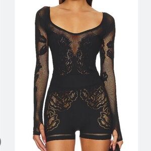 ***New w/Tags***Frankie's Bikinis Lace Short Set